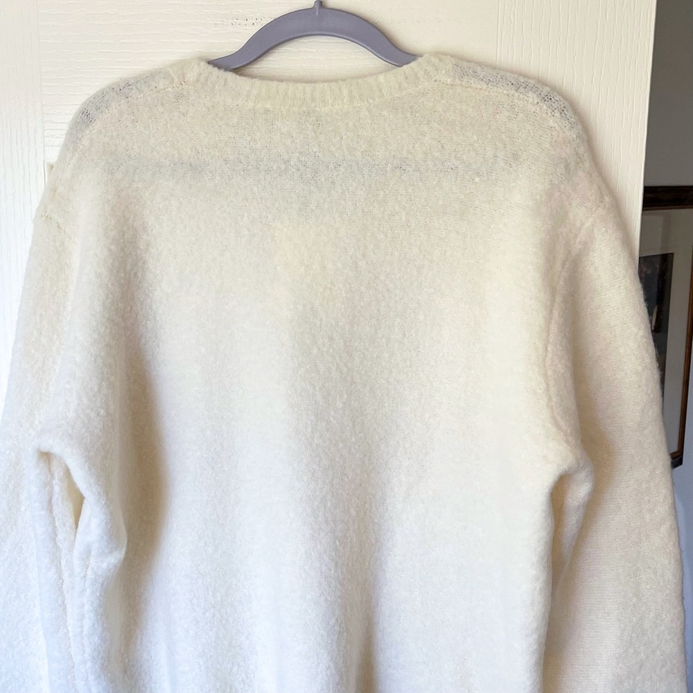 Totême Ivory Wool Blend Sweater Cozy Minimalist Alpaca Boucle Crewneck M NWT - Picture 5 of 6